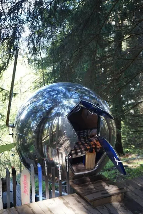 Mirror Globe Kandasphere Saint-Gervais-les-Bains