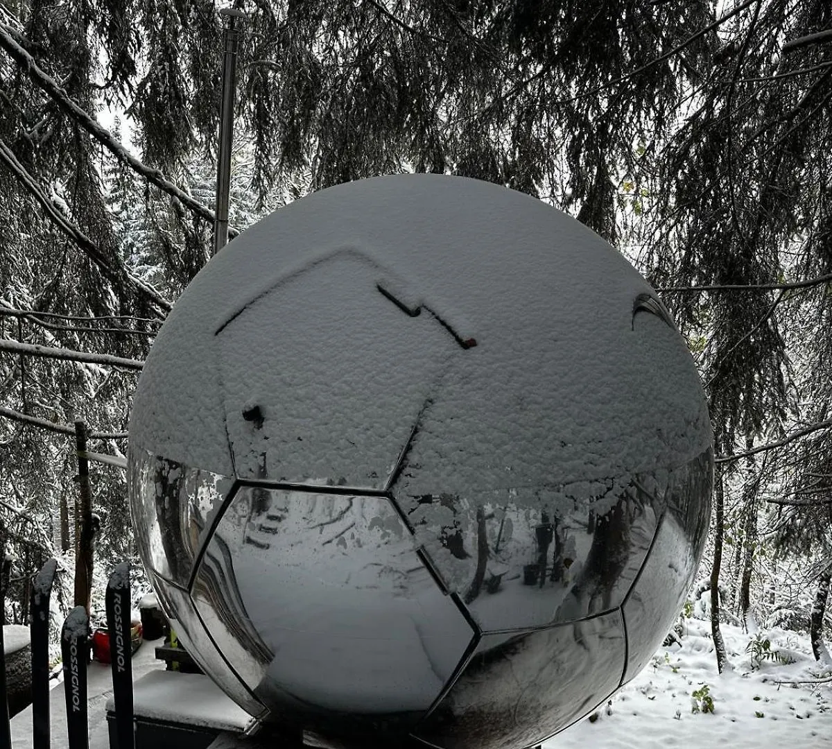 Luxury tent Mirror Globe Kandasphere Saint-Gervais-les-Bains